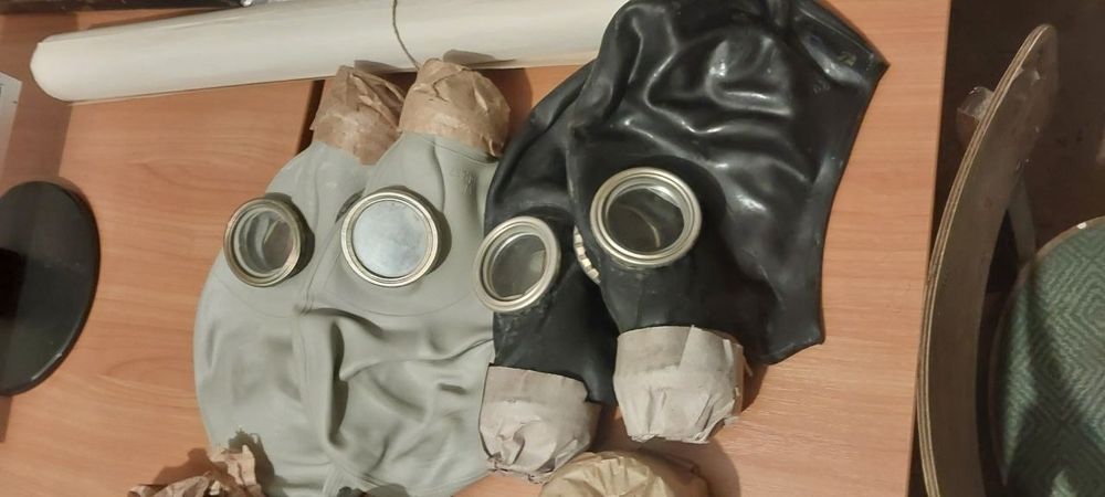 Противогаз , разные
