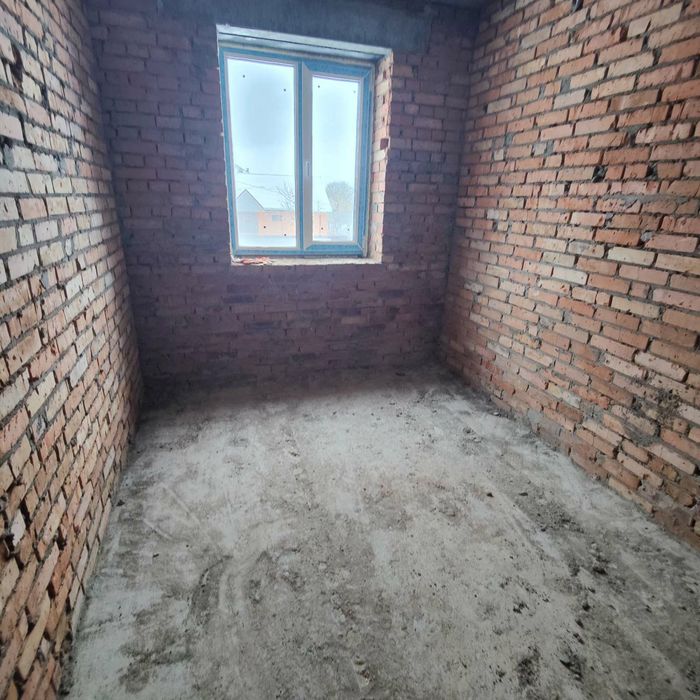 Продам 2-х кімнатну квартиру район Аграрного університета