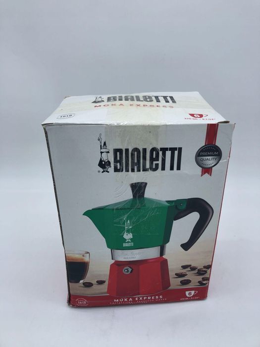 Bialetti Moka Express klasyczna kawiarka włoska 6 filiżanek srebrna