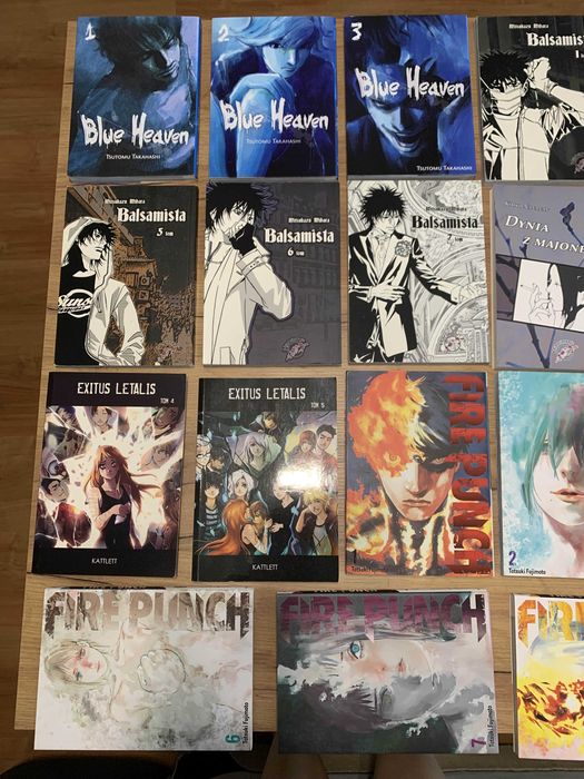 Zestaw mang i książek