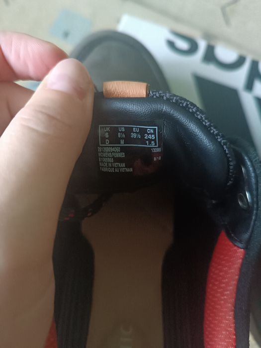 Clarks кросовки жіночі