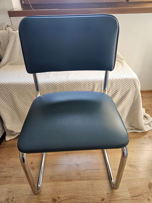 Krzesło biurowe na płozach