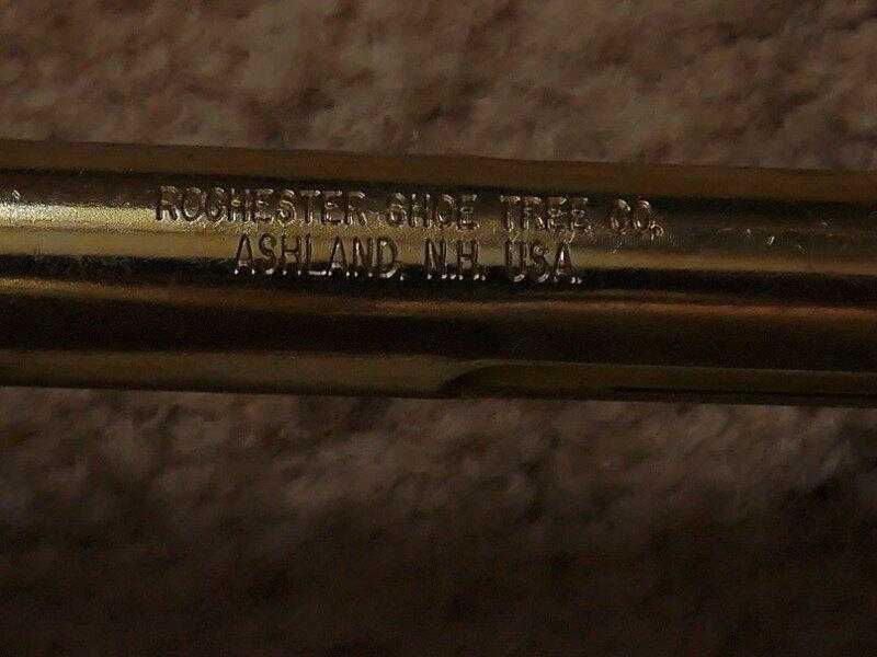 Колодки деревяні для взуття для збільшення розміру .