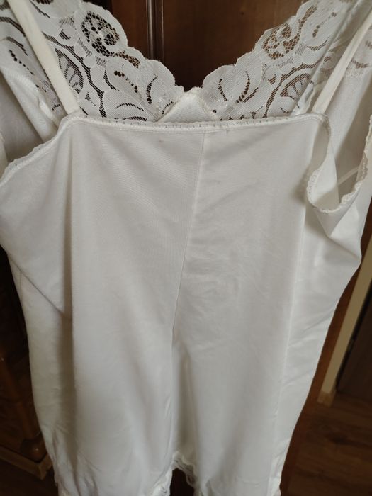 Koszula biała koronką
