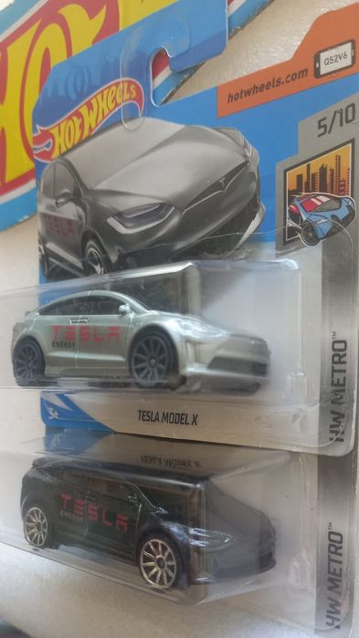 Conjunto 2 Tesla Model X hot wheels