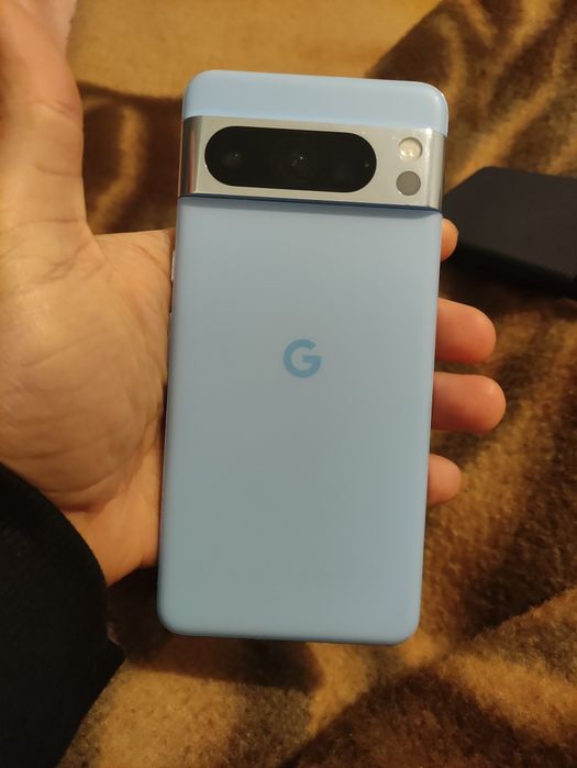 Google pixel 8 PRO Leia