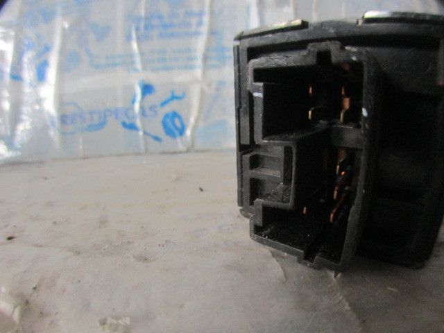 Botão / interruptor aquecimento de bancos MITSUBISHI Colt IV (CA_A)