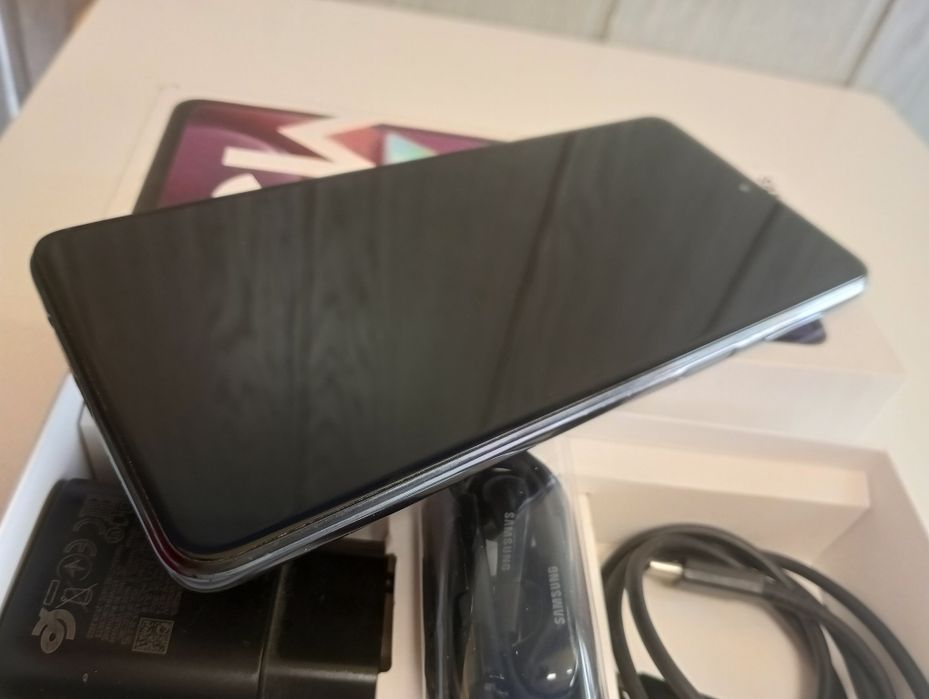 Samsung Galaxy M51, z dużą baterią 7000mah