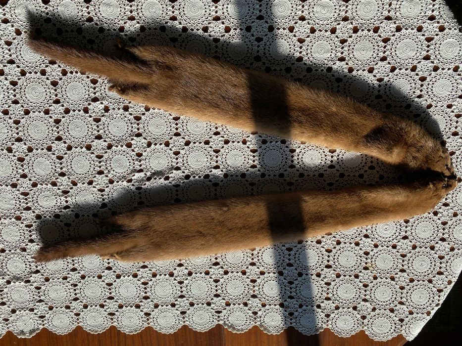 Estola de vison castanho claro