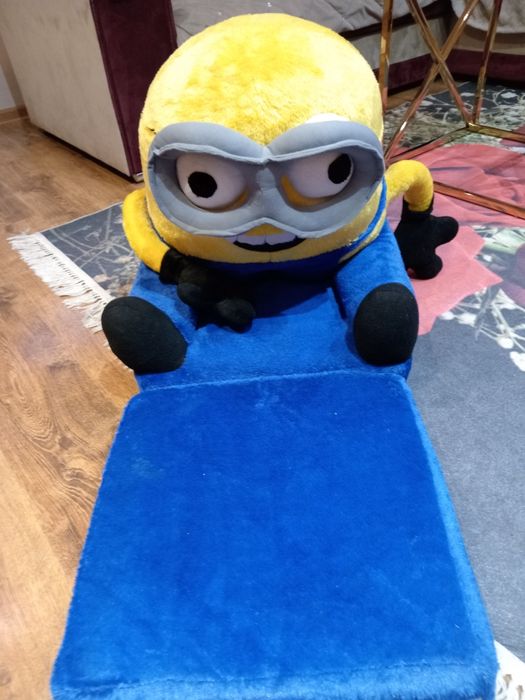 Sprzedam fotelik minionek