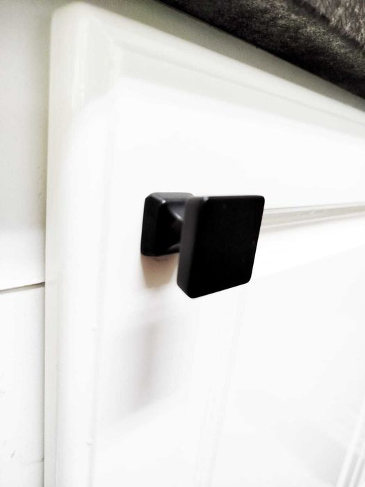 10 Puxadores quadrados para Armário – Aço Preto Fosco | Furniware