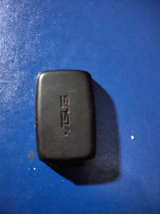 Base de Carregamento (ou Charging Dock) para o ASUS VivoWatch.