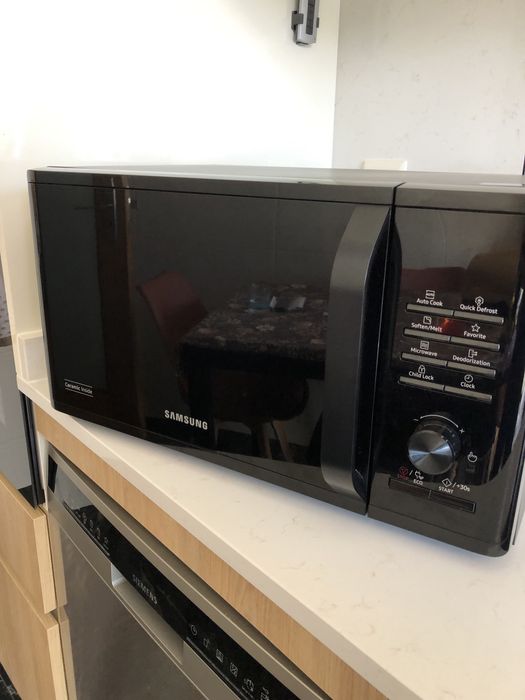 Forno micro-ondas Samsung