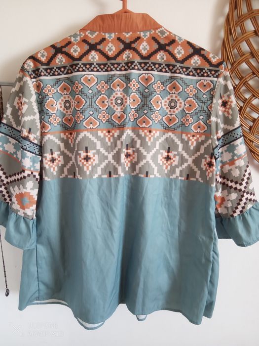 Blusa estampada etiqueta S