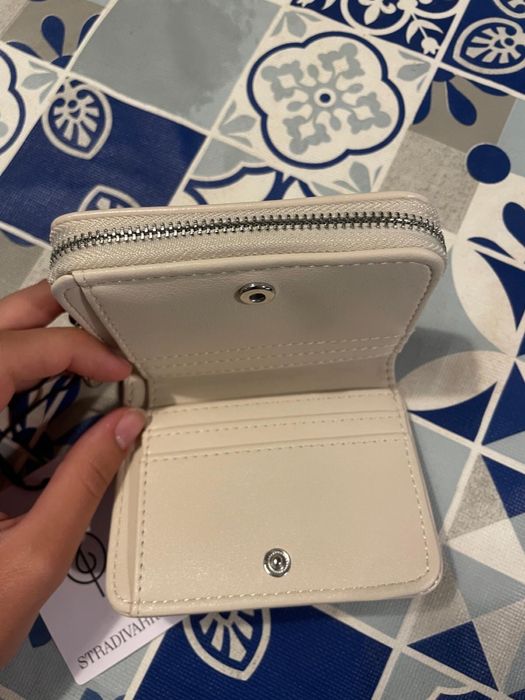 Carteira Stradivarius pequena