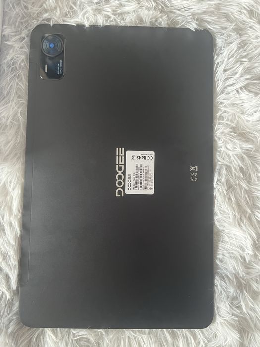 Продаю планшет на 256 гб