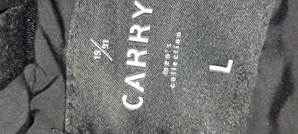 Rewelacyjna kurtka Carry rozm L -XL wymiary na fotkach