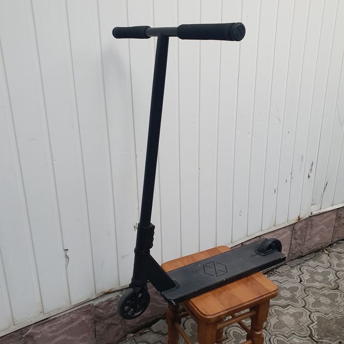 Трюковий Самокат Native Stem