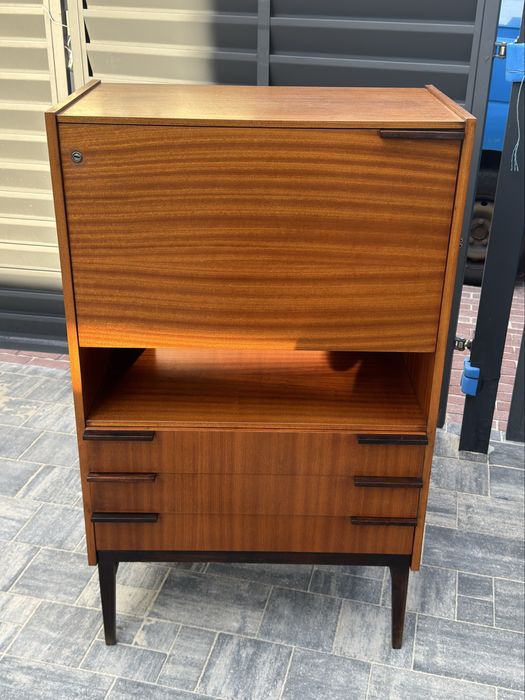 Witryna.Sekretarzyk F.Mezulanik. Czechoslowacja.