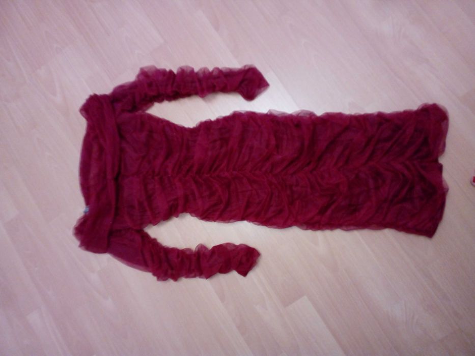 wieczorowa, sukienka z odkrytymi ramionami, marszczona, czerwona, xs/s