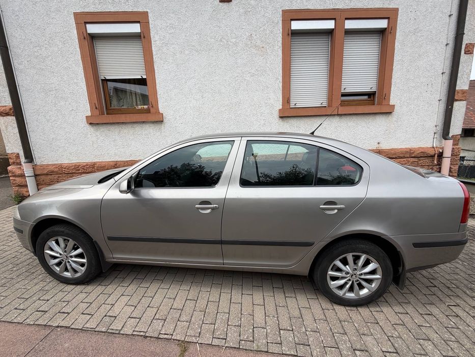 Skoda Octavia 2008 VIN TMBCA41Z58B153410 фото оголошення 3 з 8
