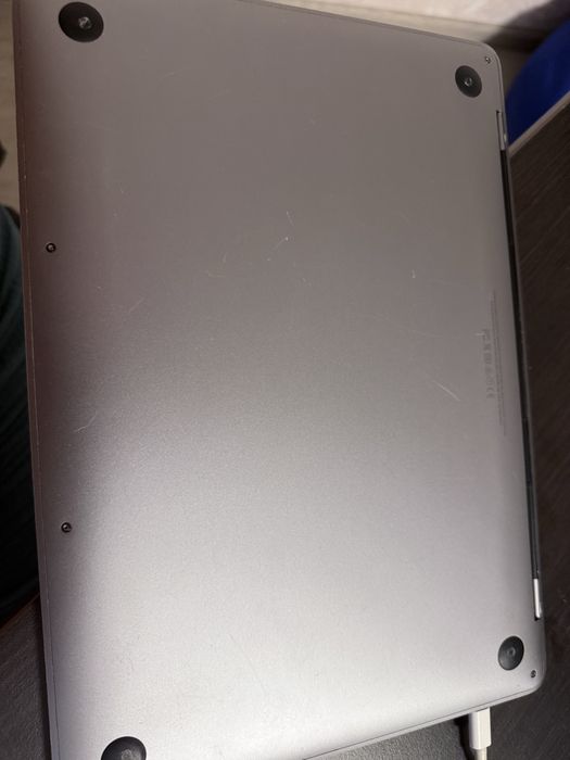 Macbook pro 2016 (один власник, все робоче)