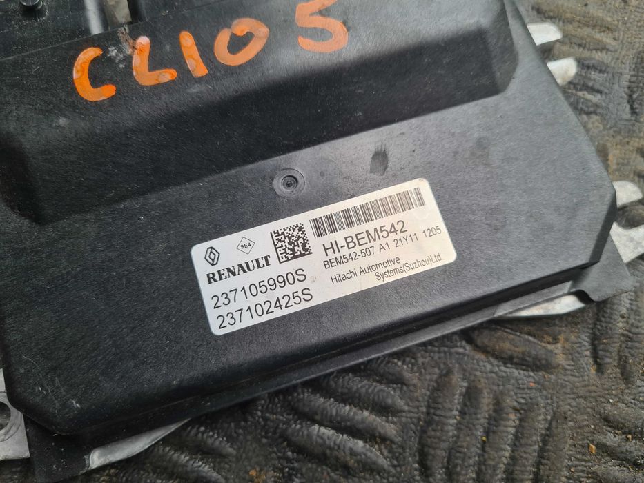 Renault Clio V 1.6 E-TECH hybrid 22r komputer sterownik silnika