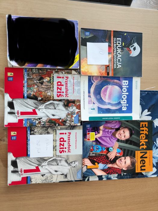 Podręczniki 1klasa LO i Technikum