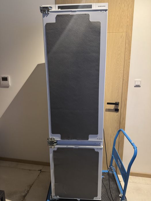 Lodówka do zabudowy Samsung jak nowa