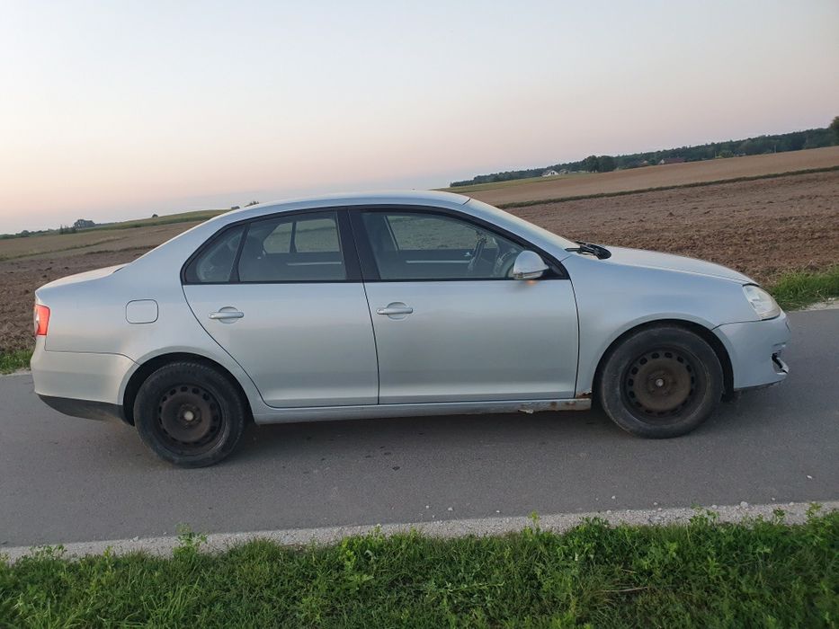 /  /   VW JETTA  /  /  2009r  /  /  1.6 TDi 105KM  /  /  CZYTAJ OPIS   /  /