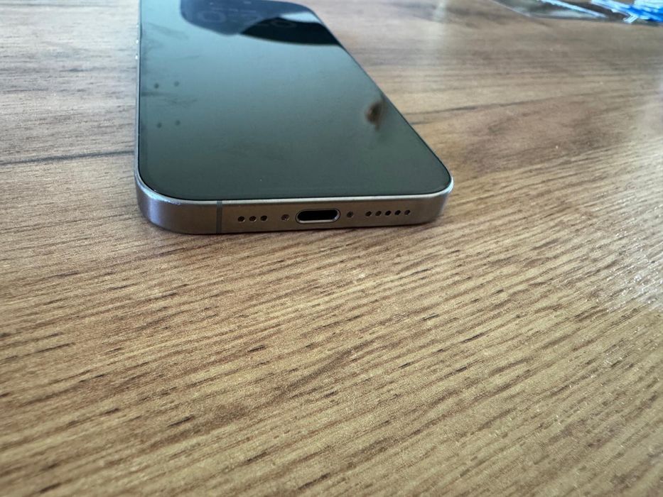 Iphone 15 pro 1 TB pamieci