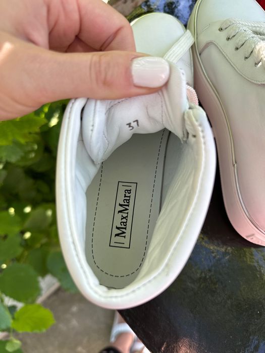 Жіночі кросівки MaxMara