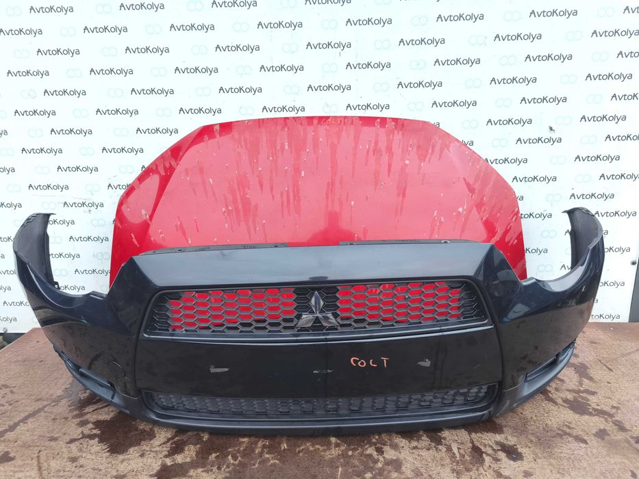 Mitsubishi Colt 2010-2012 - бампер передній + капот Комплект