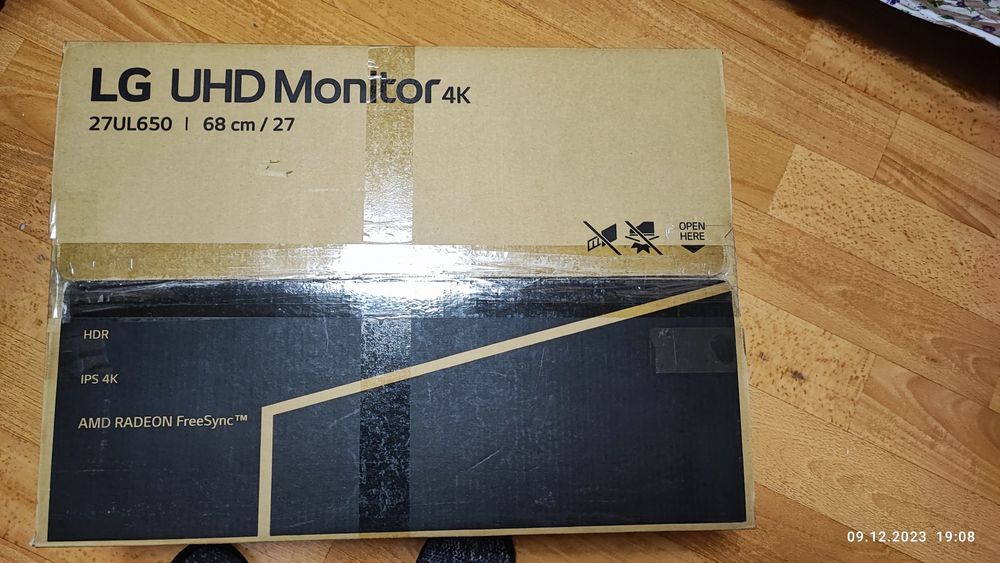 Монитор LG UHD 4k