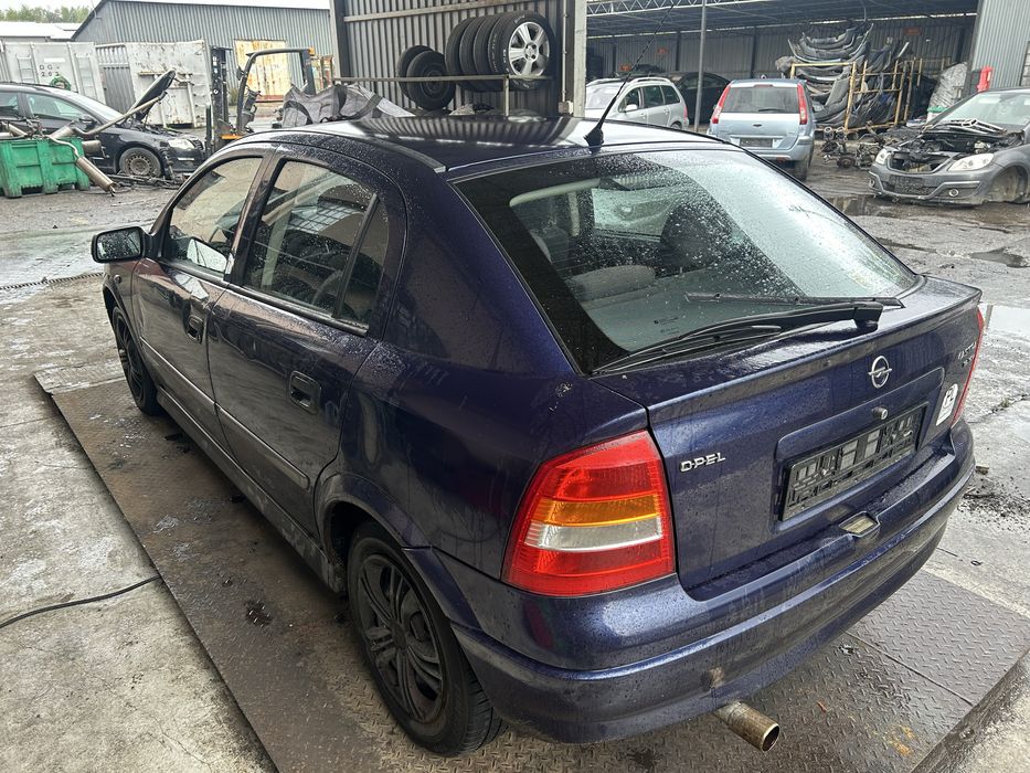 Opel Astra 1.6-16v na części