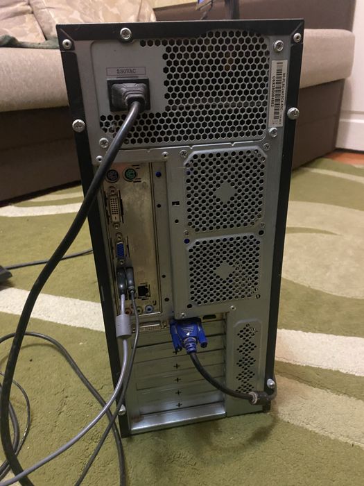 Комп’ютер (системний блок + монітор + клавіатура + миша)