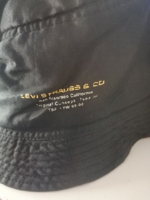 Vendo chapéu original da Levi's (portes incluídos)