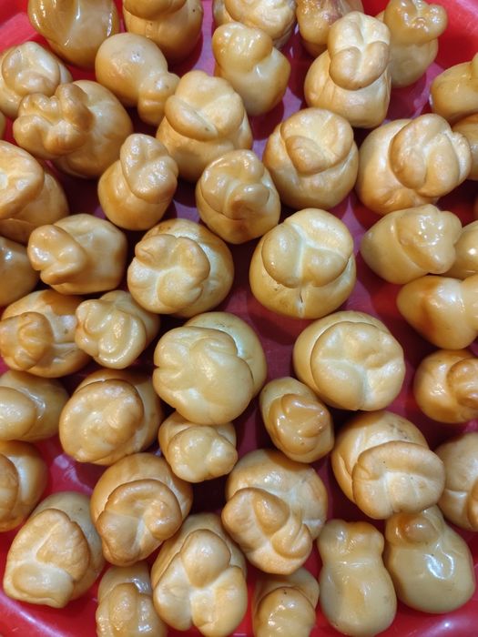 Сирні кульки Лабне,молочні продукти сир з приправами,сир косичка ,будз