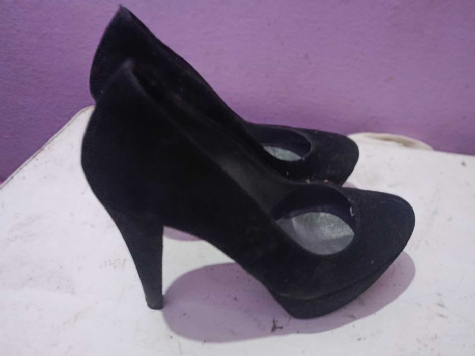 Sapatos salto alto
