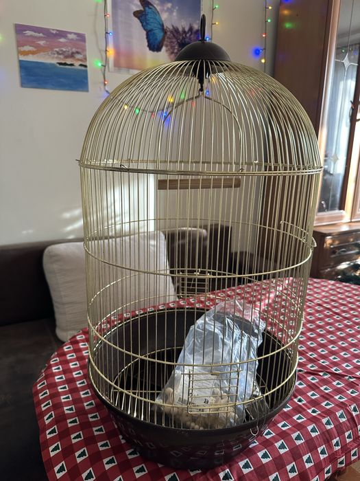 Sprzedam klatkę dla papugi.
