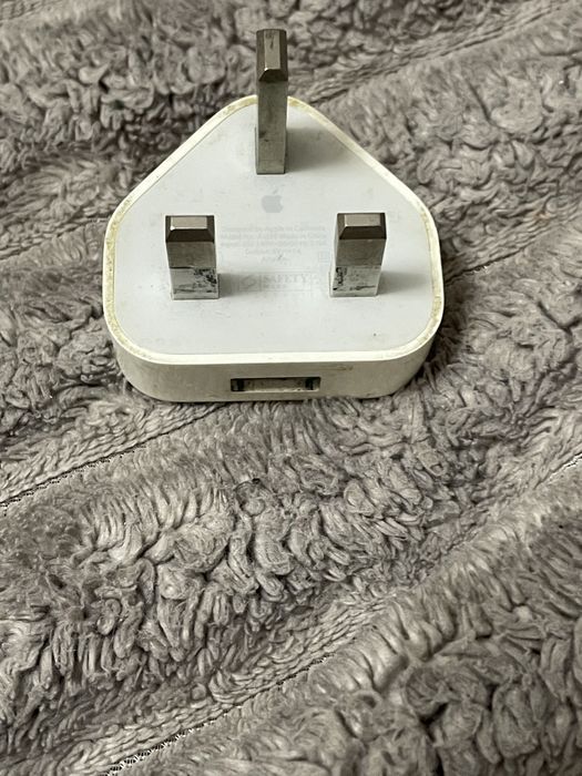 USB адаптер Apple (британська вилка)