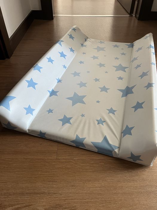 Muda fraldas com padrao estrelinhas