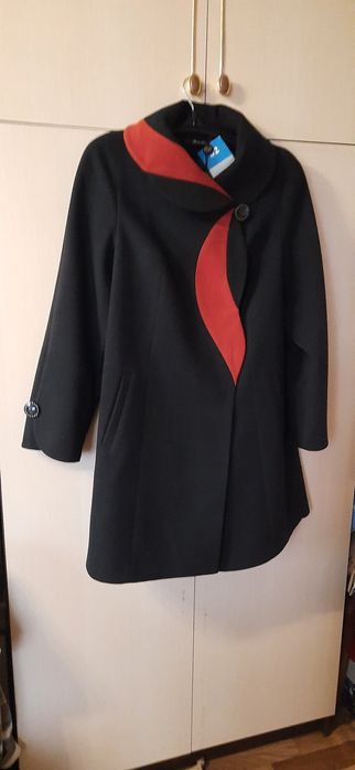Пальто жіноче 52 р