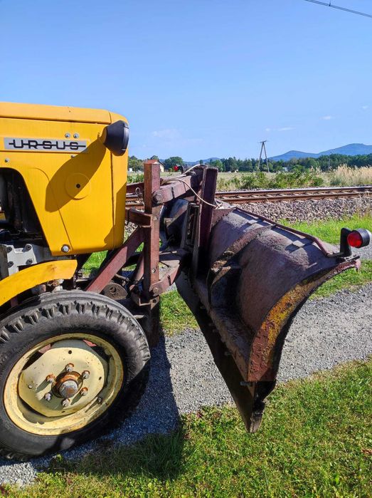 Ursus c 360 3p z pługiem do odsniezania