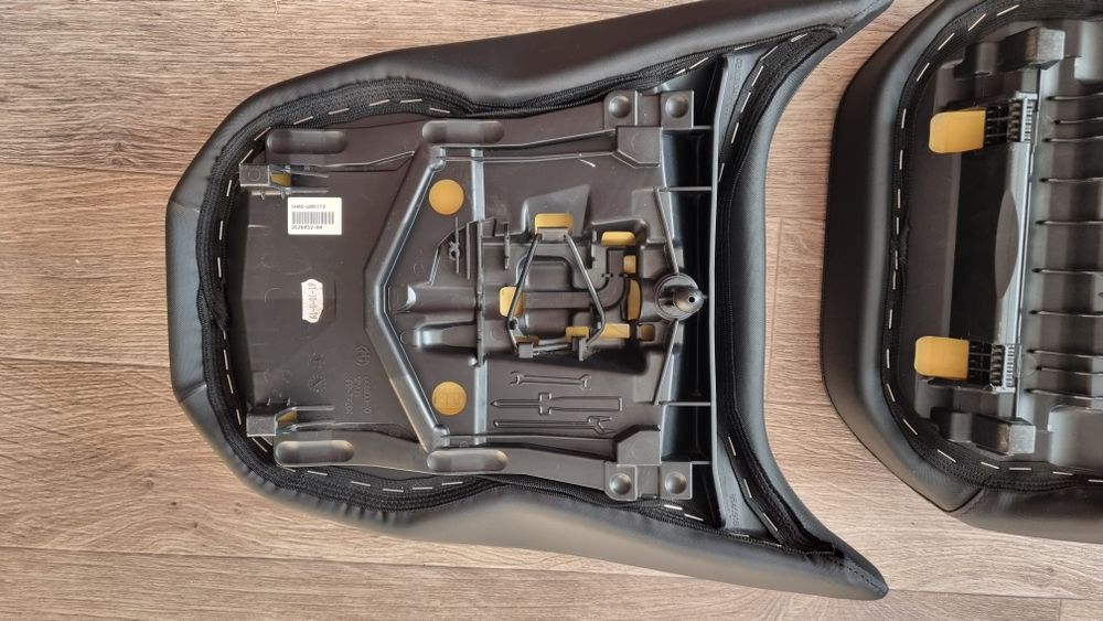 Сиденье на мотоцикл BMW R1200GS ADV LC/R1250GS ADV заднее.