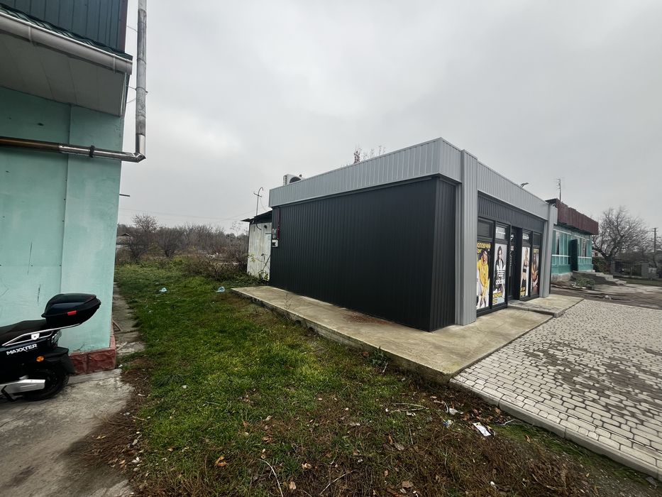 Продаж магазину зі складом