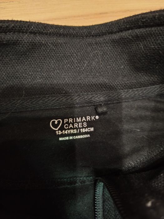 черный спортивный костюм бренда Primark