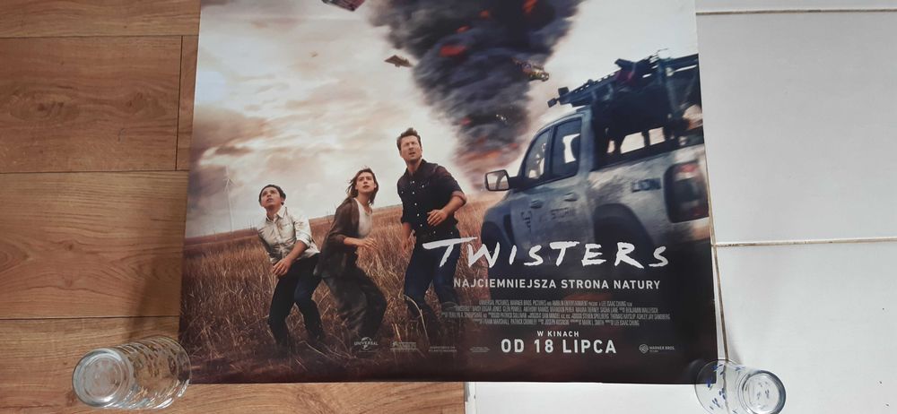 stary plakat ,kinowy z filmu twisters