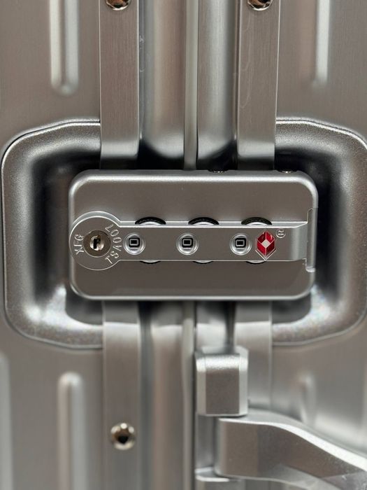 Валіза RIMOWA cabin silver /чемодан алюминиевый Rimowa ручная кладь