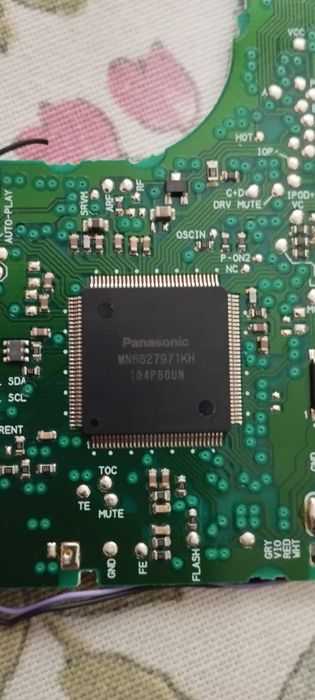 Плата з автомагнітоли